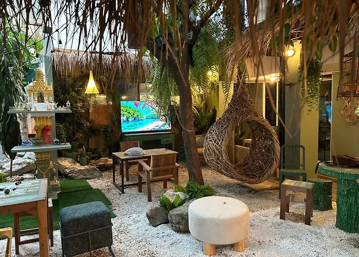 The Oasis On 8 Pool Table & Ktv Villa Bangkok
