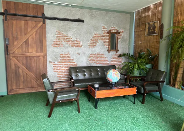 Villa The Oasis On 8 Pool Table & Ktv Bangkok